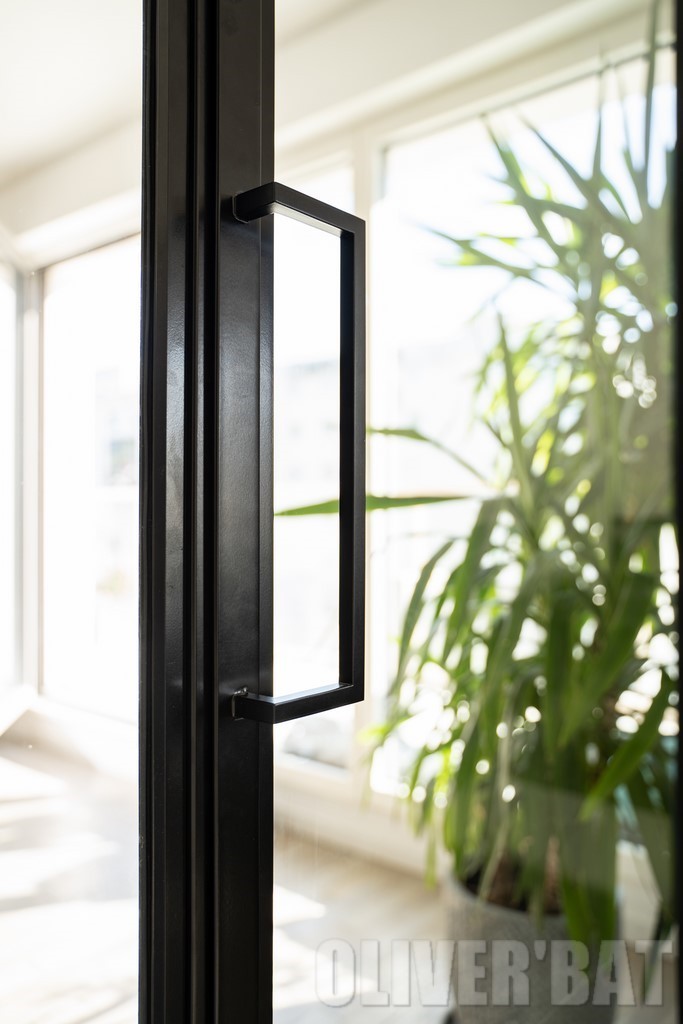 Poignée acier sur mesure finition noir époxy