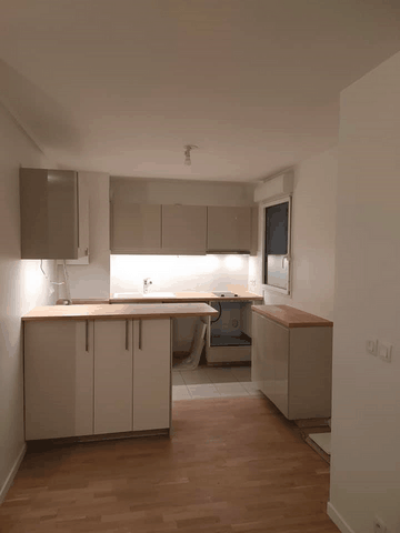 Aménagement cuisne, peiture, sol en carrelage et parquet