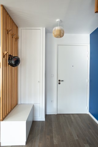 Sépartion menuiserie, portes manteaux et coffre assise 