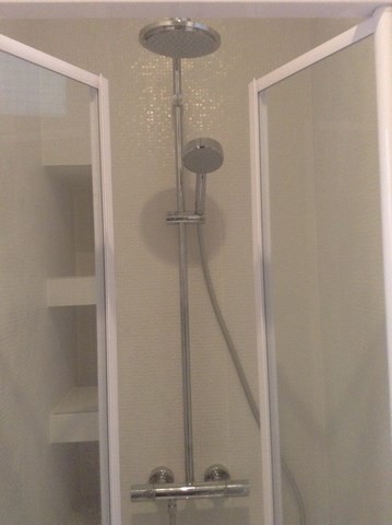 SALLE DE BAIN : NICHES EN CARRELAGE